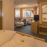 Готель Enzian Hochsoelden Superior 4*