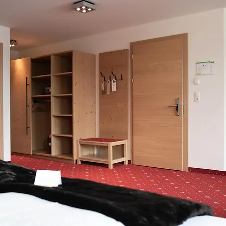 Hotel Enzian Hochsoelden Superior 4*